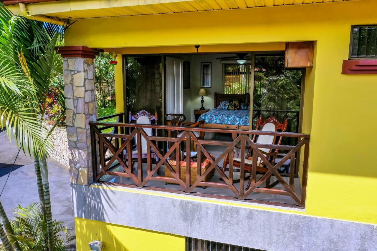 La Terraza Guest House B&B Гресия Екстериор снимка
