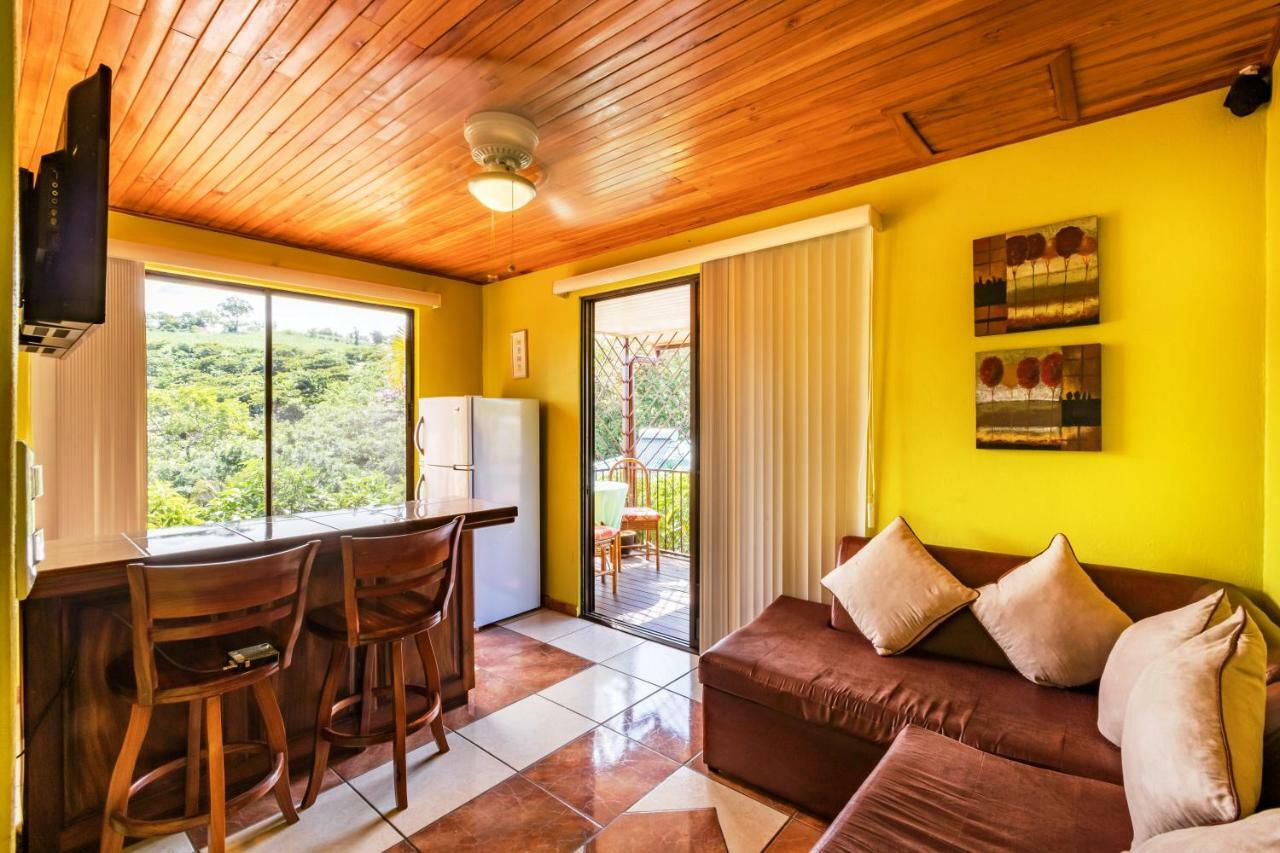 La Terraza Guest House B&B Гресия Екстериор снимка